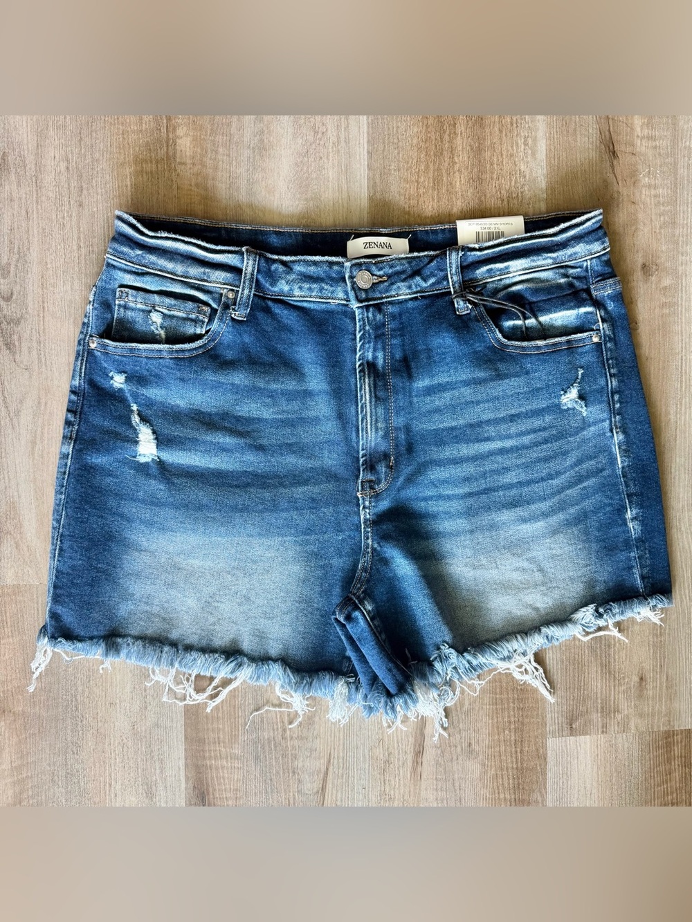 NWT Zenana Stretchy Distressed Denim Shorts Sz 2X